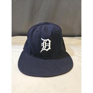 Detroit Tigers Hat Mens Fitted 7 1/2 Navy White New Era 59Fifty Baseball Cap Hat